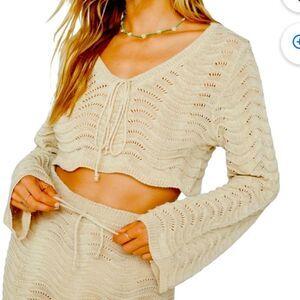 Nasty Gal Wave Crochet Crop Top Crochet Knitted Long Sleeve Sz 4 NWT